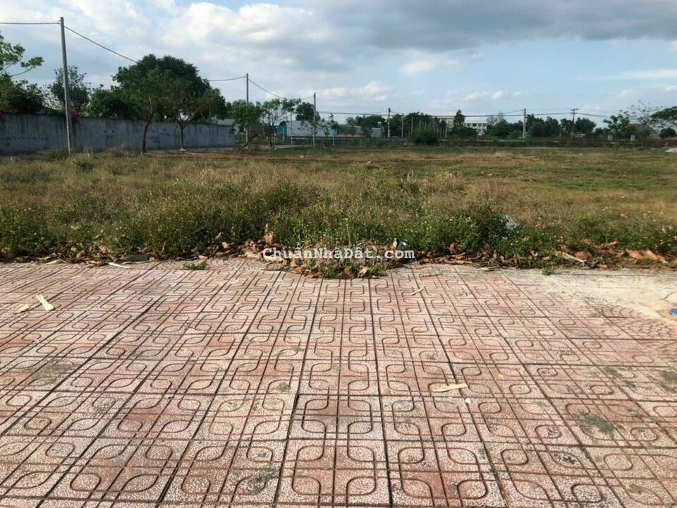 BÁN LỖ 300TR ĐẤT THỔ CƯ 100M2 GIÁ CHƯA TỚI 1TỶ TRẢNG BOM ĐÔNG NAI