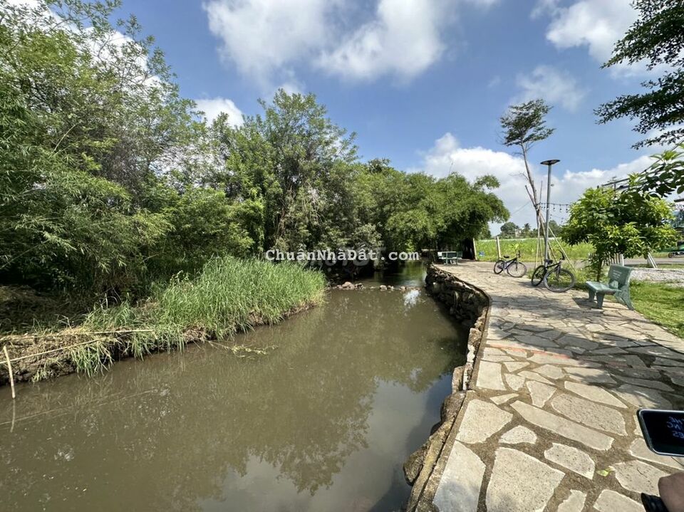 tôi đang cần tiền bán gắp đất thổ cư trảng bom [108m2 giá 650tr ]