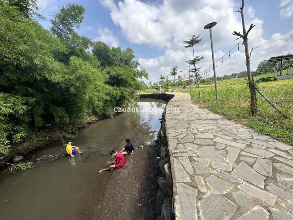 tôi đang cần tiền bán gắp đất thổ cư trảng bom [108m2 giá 650tr ]