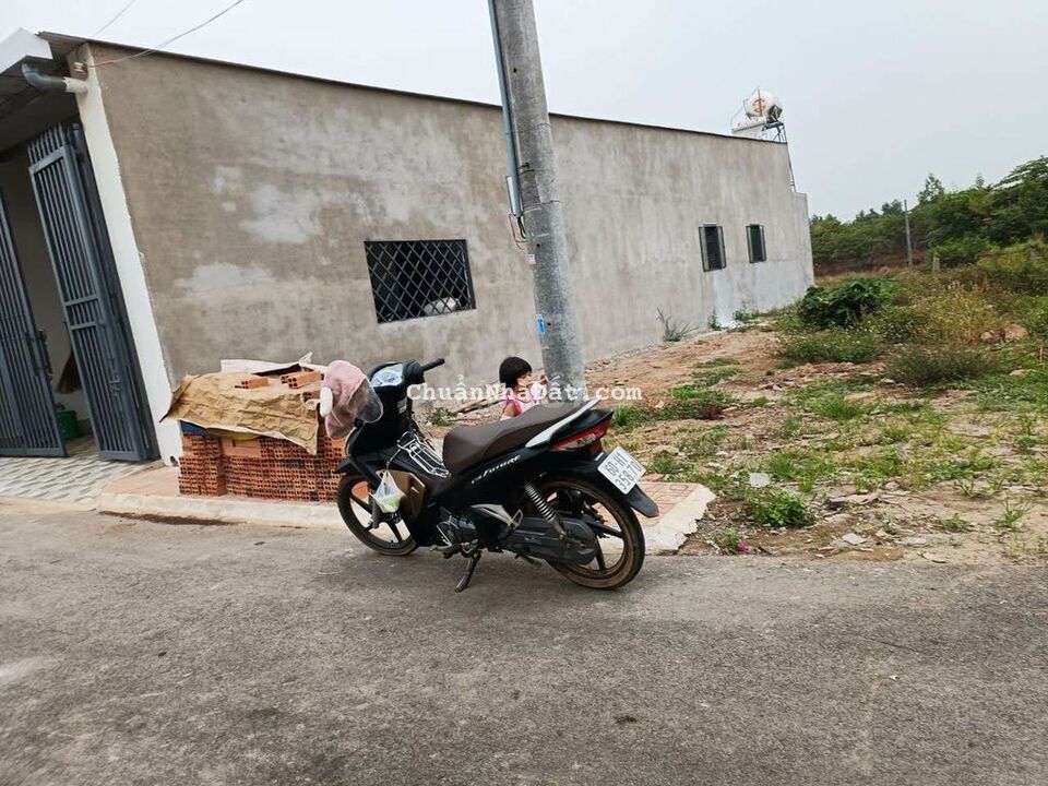 *** 1 lô SHR full thổ cư 133m2 giá 650tr