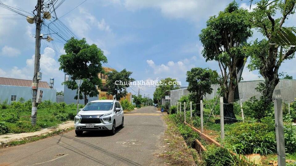 Chỉ 1 lô kế góc 160m2, MT Tây Hòa 4, giá 1,2 tỷ