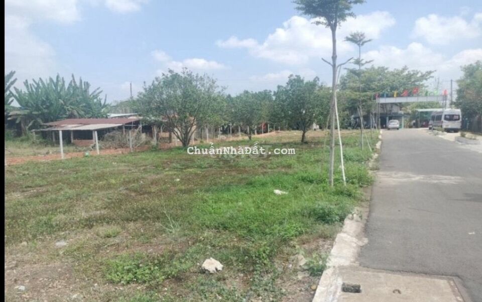CẦN BÁN GẮP ĐẤT Ở TẠI ĐỒNG NAI GIÁ RẺ [213M2 - GIÁ ; 1TY2 ] THỔ CƯ