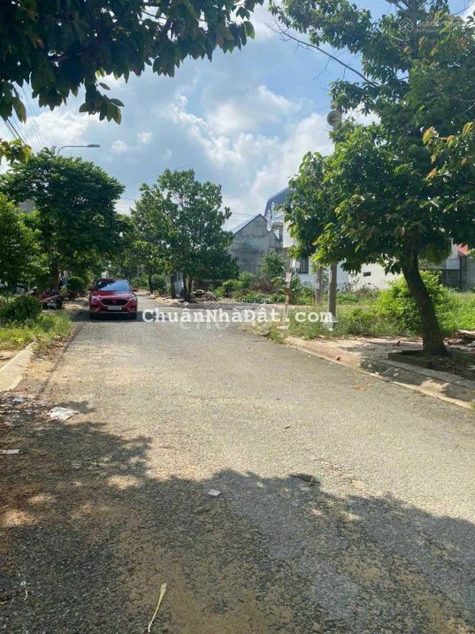 Bán đất Thị Trấn Trảng Bom Khu Hưng Thuận DT 92m2 SHR Giá ngộp