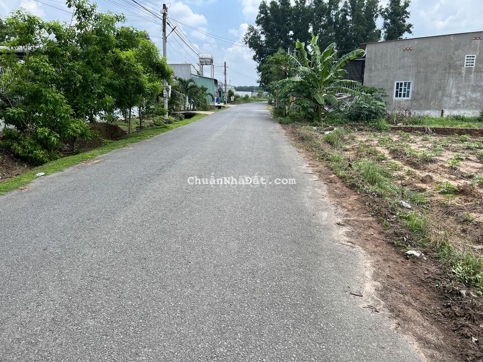 Bán đất mặt tiền an viễn trảng bom sổ riêng thổ cư Bán đất mặt tiền an viễn trảng bom sổ riêng thổ cư