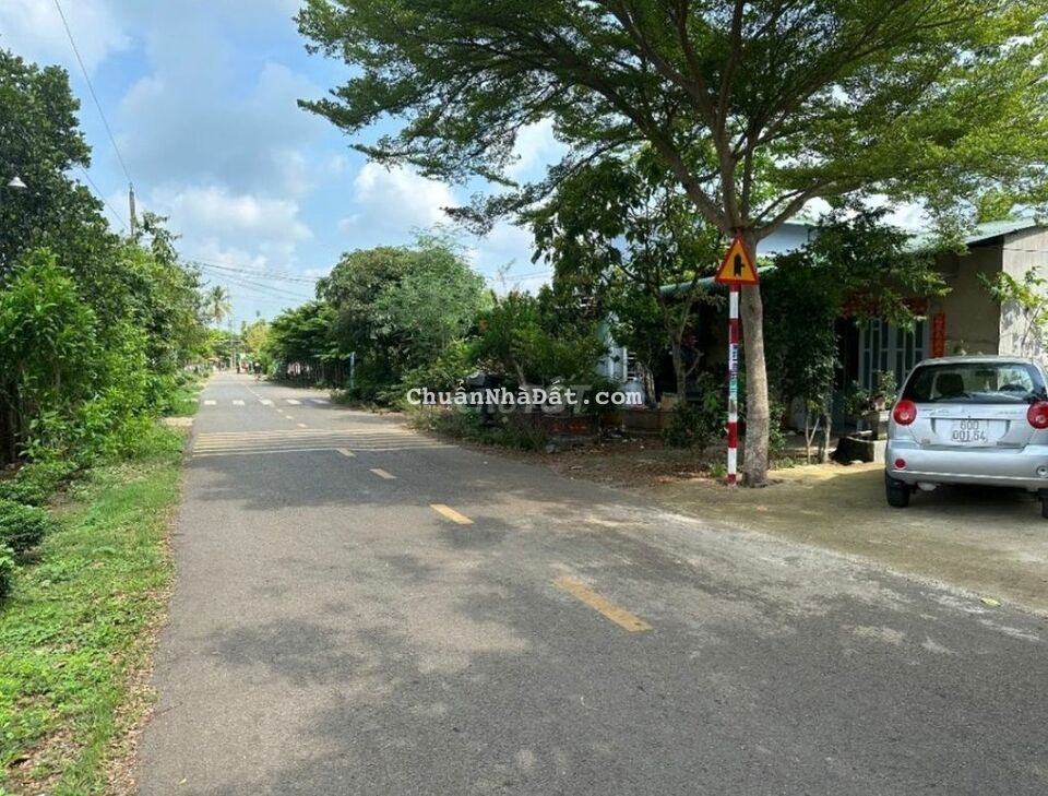 cần tiên nên bán gắp đất thổ cư trảng bom đông nai [ giá 320tr] shr