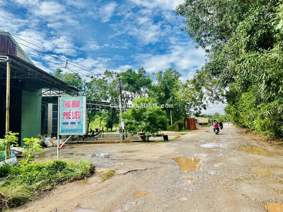 5X30. 50TC+HNK- ĐẤT THỊ XÃ 560TR- DG ÔTÔ TỚI ĐẤT- CẬP KCN PHƯỚC ĐÔNG.