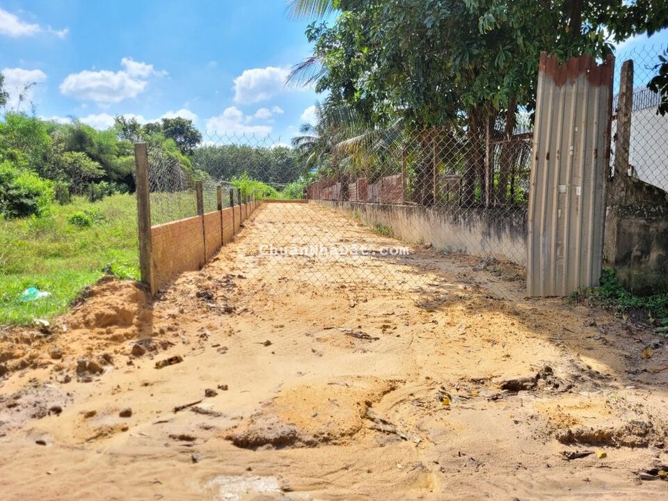 257m2 có 200m2 đất Ở ĐÔ THỊ.đường thông. 1,55 tỷ