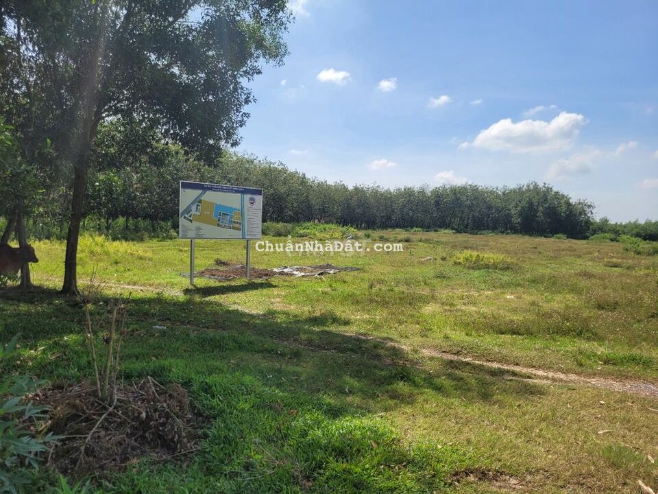 Hơn 364m2 HNK, Đất thị xã, 13,5m Mặt tiền kênh lớn. Chủ bán lỗ 750tr