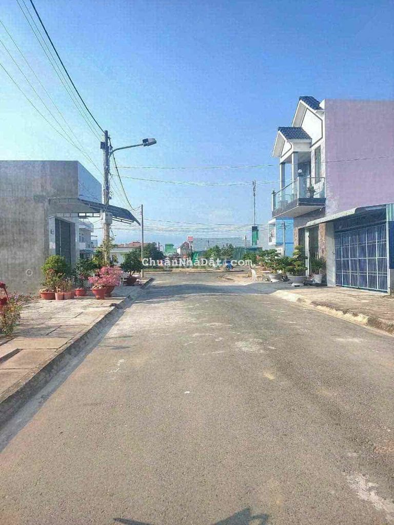 Bán Lô Góc 2 MT KDC Tỉnh Uỷ P4 Tp Tân An Giá Đtu