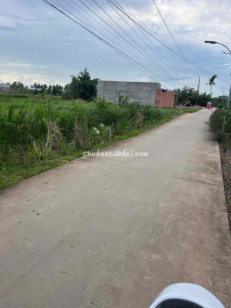 Đất Nền 200m2 Có 100m2 TC MT Đan 4m Xã Phú Thạnh