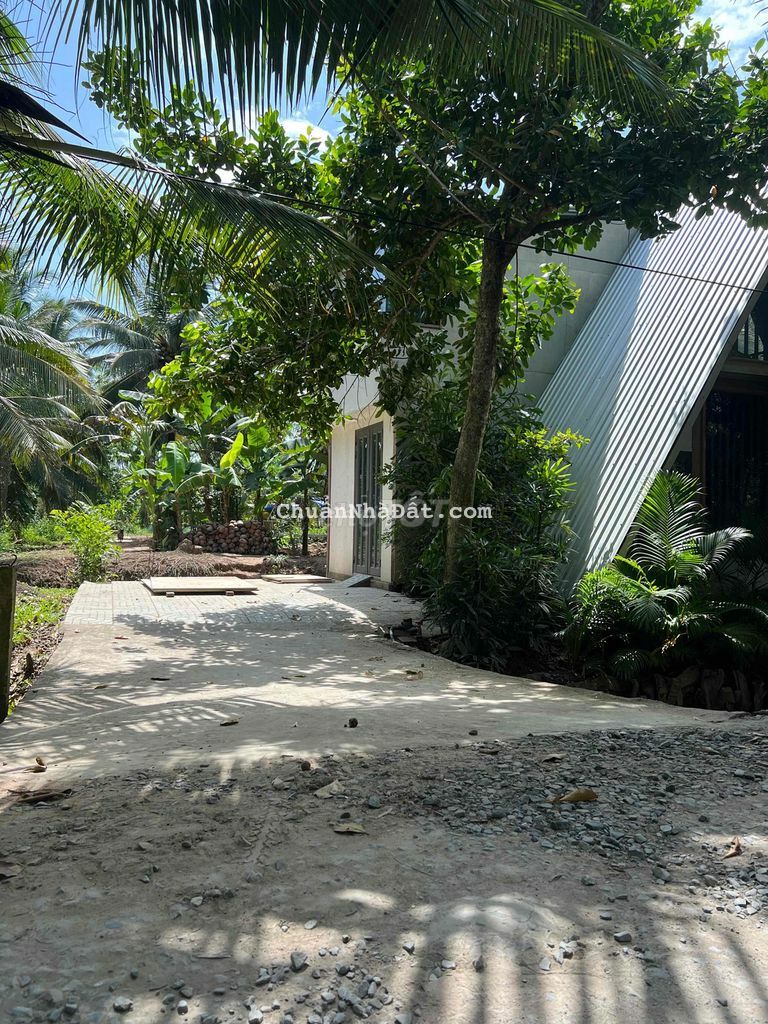 Đất Vườn 3000m2 Với Nhà Giá 1ty4  Xã Tân Thới