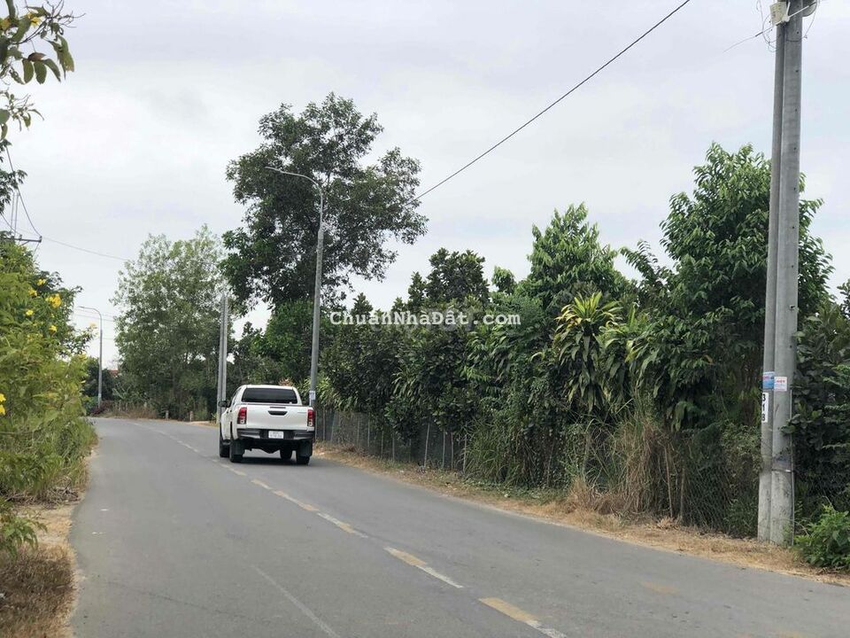 Bán 2351m2 đất có 55m MT đường Tân Phú- Đồng Nai 3,8 tỷ TL Bán 2351m2 đất có 55m MT đường Tân Phú- Đồng Nai 3,8 tỷ TL