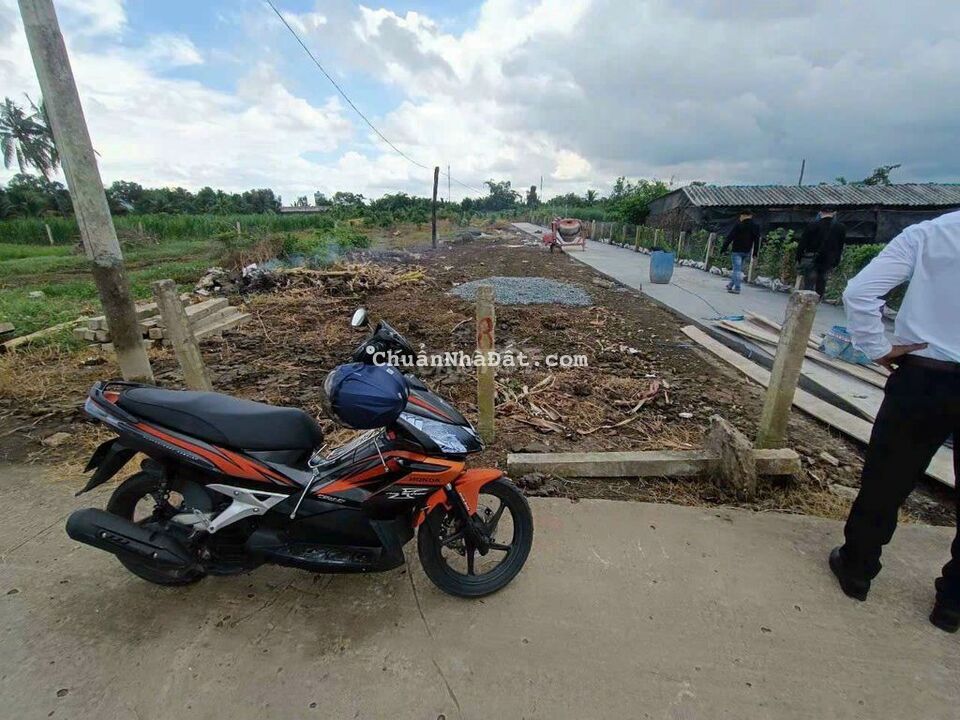 Đất thổ cư F0 5x23m giá 470tr ở Lạc Tấn - Tân Trụ