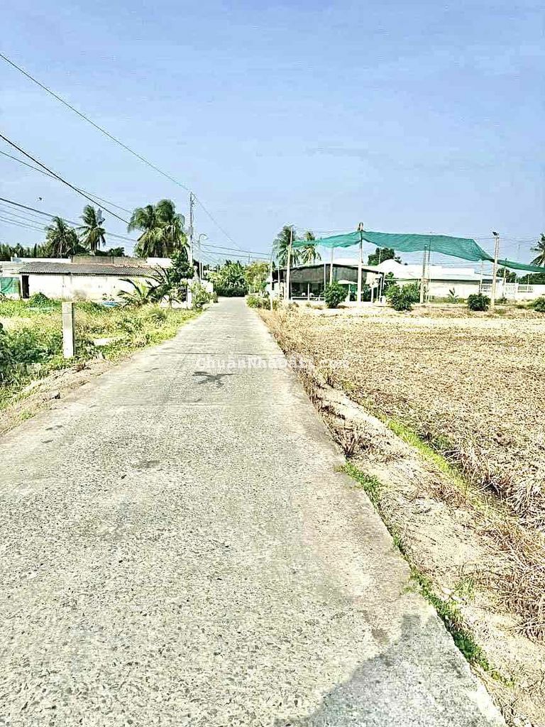 Bán miếng đất thổ đường ô tô, vị trí thoáng