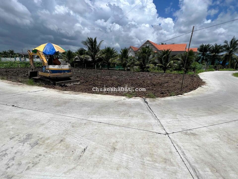 Đất đẹp đường bự, sạch sẽ mua để giành
