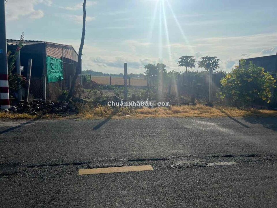 Đất thổ cư gần KCN An Nhựt Tân cần bán