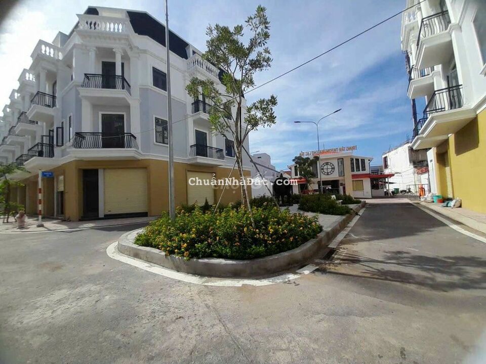Quá Vip, 150m2 đất thổ, 2 lô liền kề đường xe tải Lạc Tấn, 495 tr