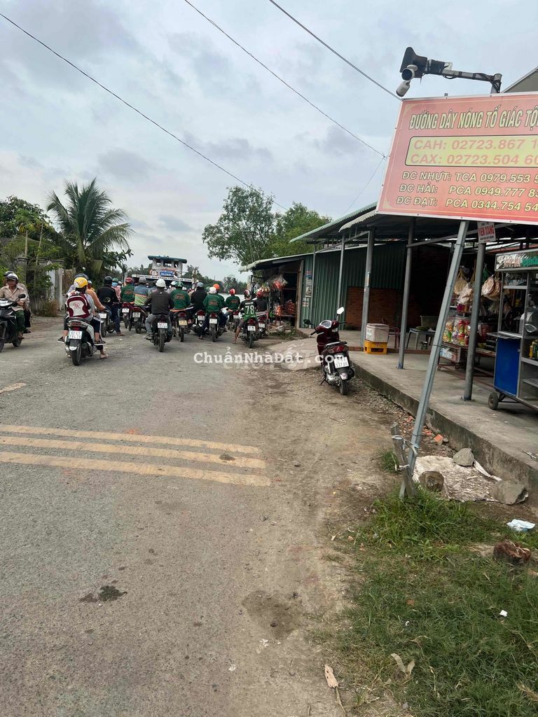 Đất thổ cư mặt nhựa 10m. Gần đường Động Lực và đò KCN Thuận Đạo Đất thổ cư mặt nhựa 10m. Gần đường Động Lực và đò KCN Thuận Đạo