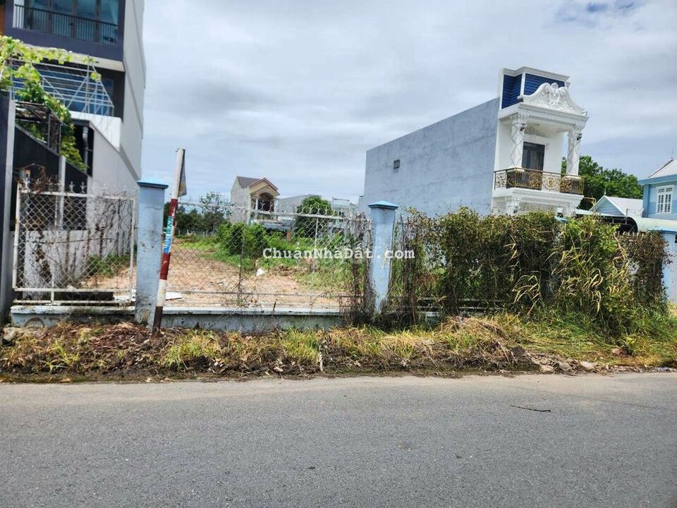 ĐẤT UYÊN HƯNG SAU BỆNH VIỆN ĐA KHOA 400 GIƯỜNG ĐẤT UYÊN HƯNG SAU BỆNH VIỆN ĐA KHOA 400 GIƯỜNG