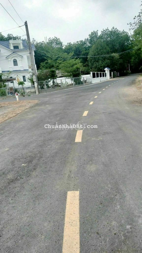 Cần bán gấp lô đất 116m2 ngay Tân Hiệp- Tân Uyên Cần bán gấp lô đất 116m2 ngay Tân Hiệp- Tân Uyên