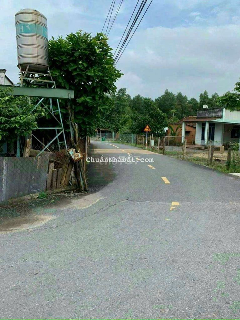 Đất sr mặt tiền đường nhựa buôn bán khánh bình 45 DT 5x32 gia 1ty4560