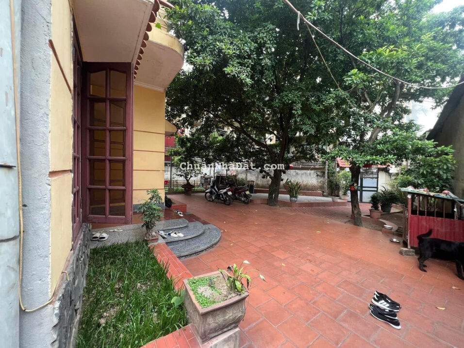 Chính chủ bán đất Trích Sài cách phố 30m ngõ thông ô tô 280m2 mặt tiền 14m giá 55tỷ sổ đỏ chính chủ