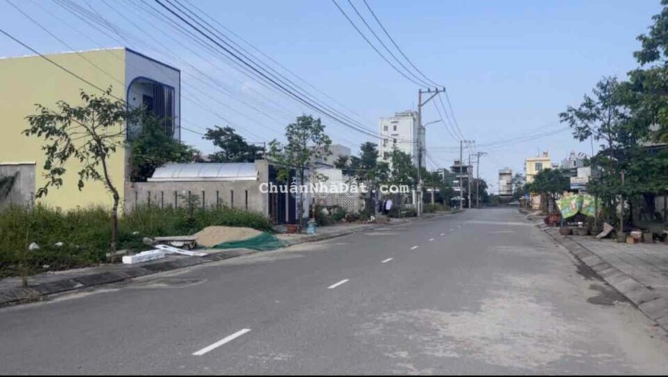 Chính chủ bán đất ngay cổng 2 Uỷ ban huyện Tư Nghĩa, Quảng Ngãi