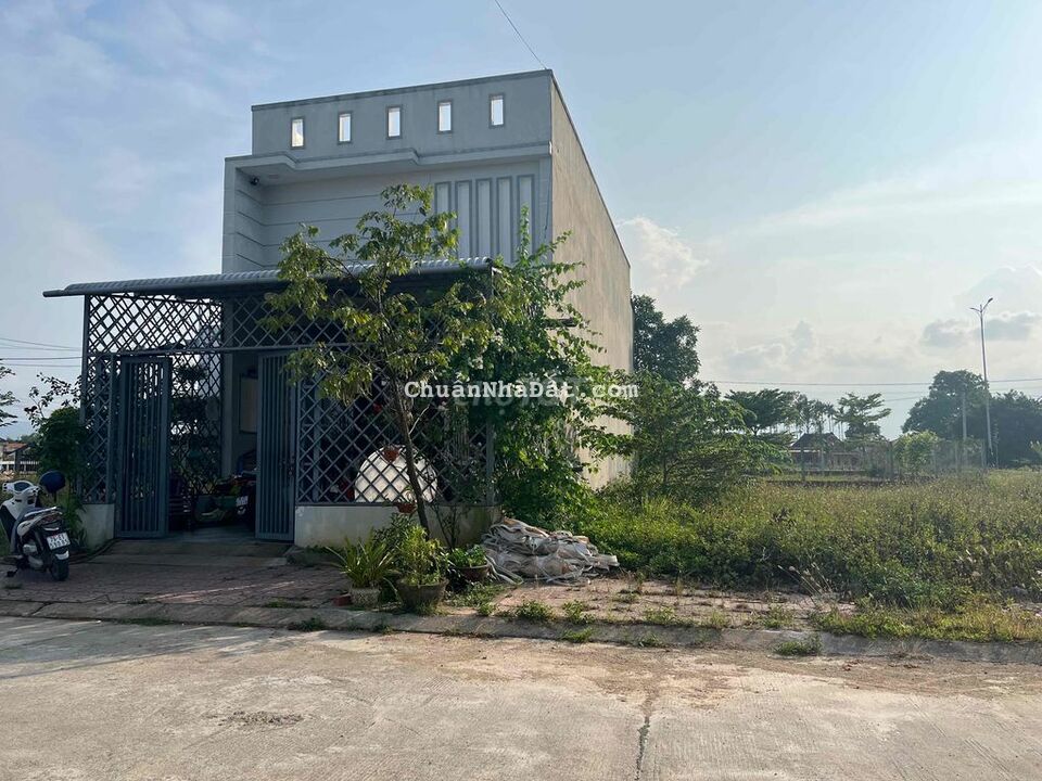 Đất trung tâm thị trấn Sông Vệ, Tư Nghĩa, Quảng Ngãi Đất trung tâm thị trấn Sông Vệ, Tư Nghĩa, Quảng Ngãi