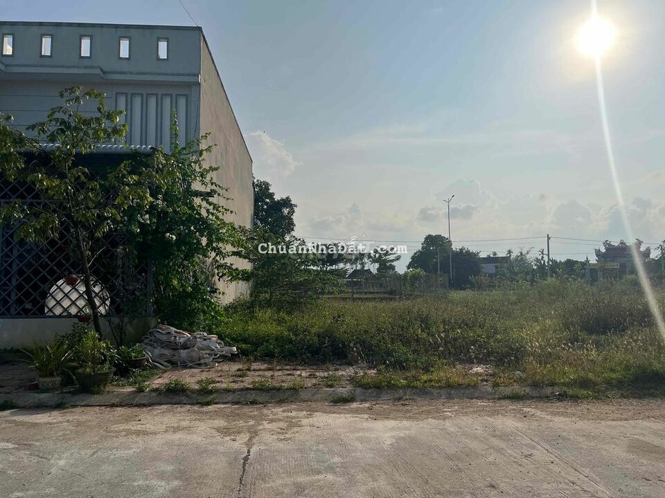 Đất trung tâm thị trấn Sông Vệ, Tư Nghĩa, Quảng Ngãi Đất trung tâm thị trấn Sông Vệ, Tư Nghĩa, Quảng Ngãi