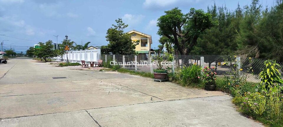 Chủ ở xa cần bán gấp lô đất đường Võ Tùng, TT Sông Vệ, gần trường Chủ ở xa cần bán gấp lô đất đường Võ Tùng, TT Sông Vệ, gần trường