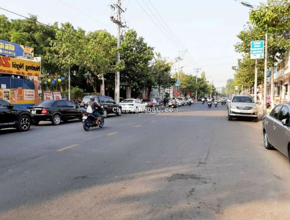 Nền mặt tiền Trần Đại Nghĩa Phường 4 Thành phố Vĩnh Long