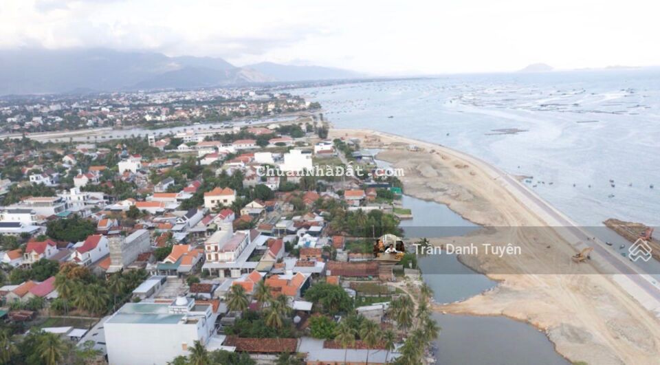 Đất vàng trao tay nhận ngay ưu đãi với siêu phẩm view mặt biển Tân Đức Đông - KKT Bắc Vân Phong Đất vàng trao tay nhận ngay ưu đãi với siêu phẩm view mặt biển Tân Đức Đông - KKT Bắc Vân Phong