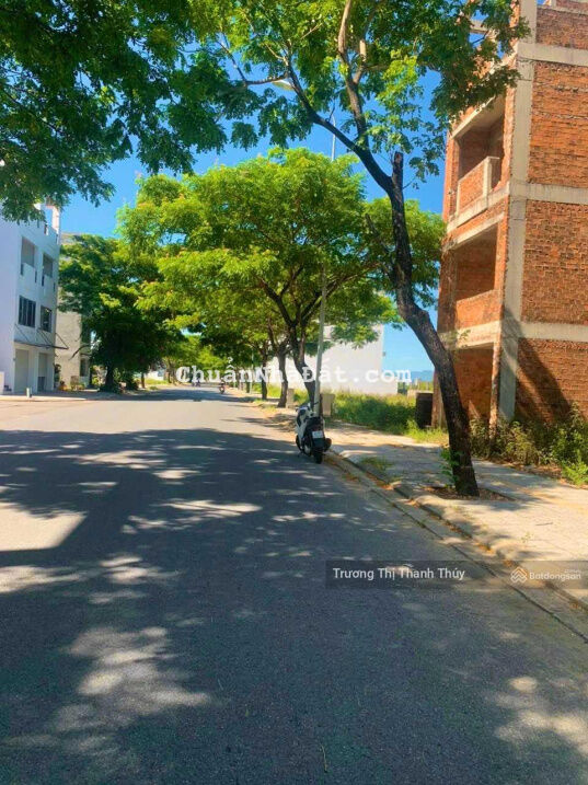 Bán đất trục shophouse 9,5m thông thẳng trường ĐH FPT - vị trí ngay kênh sinh thái - chỉ 3,5xx tỷ Bán đất trục shophouse 9,5m thông thẳng trường ĐH FPT - vị trí ngay kênh sinh thái - chỉ 3,5xx tỷ