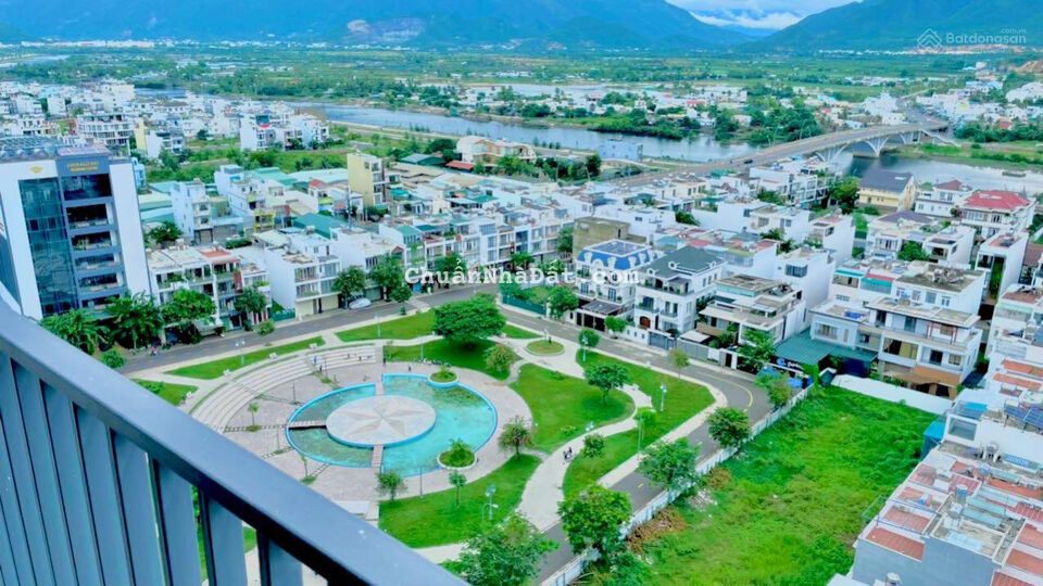 Lô góc đối diện công viên, trung tâm thương mại và toà nhà xã hội Hà Quang Lô góc đối diện công viên, trung tâm thương mại và toà nhà xã hội Hà Quang