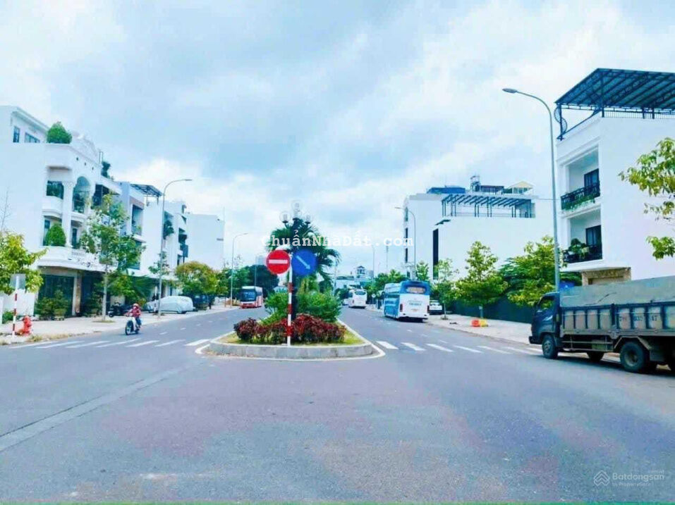 Bán đất mặ tiền đường B5 (Số 22) KĐT VCN Phước Long 1, hướng Đông Nam giá rẻ. LH 0977681668 Bán đất mặ tiền đường B5 (Số 22) KĐT VCN Phước Long 1, hướng Đông Nam giá rẻ. LH 0977681668