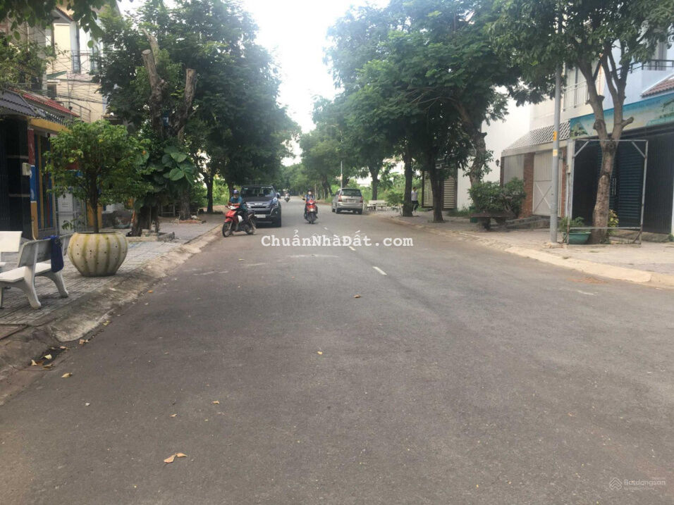 Bán Lô E5 Hưng Phú 1, Phường Phước Long B, Quận 9. giá 9 tỷ