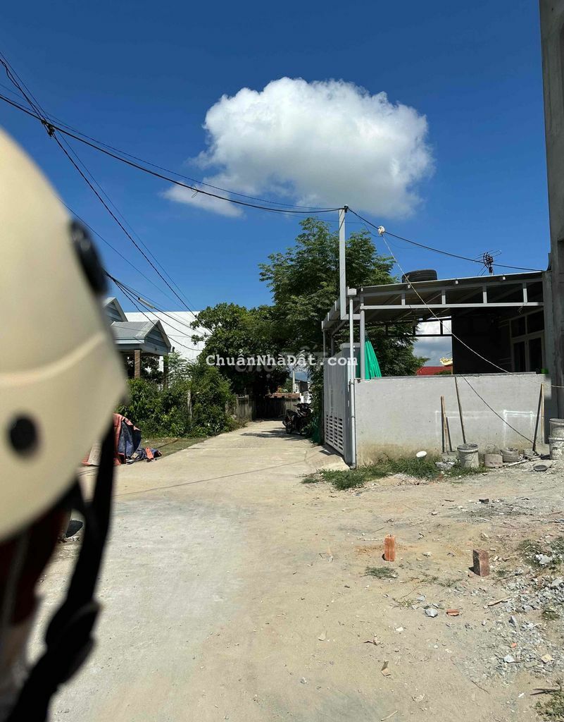 Đất sát Đà Nẵng ngay chợ lệ Trạch đi vào 1 đoạn 219m2 chỉ 615 Triệu