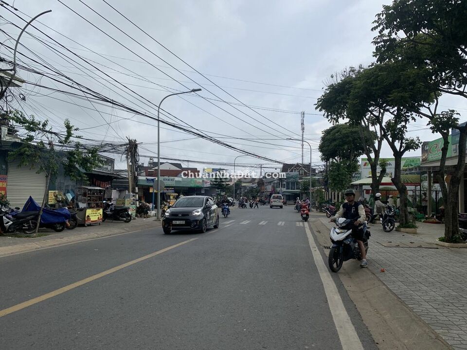 Bán đất mặt tiền Nguyên Tử Lực. PHƯỜNG 8. Đà Lạt. 100m2. Giá 10 tỷ.