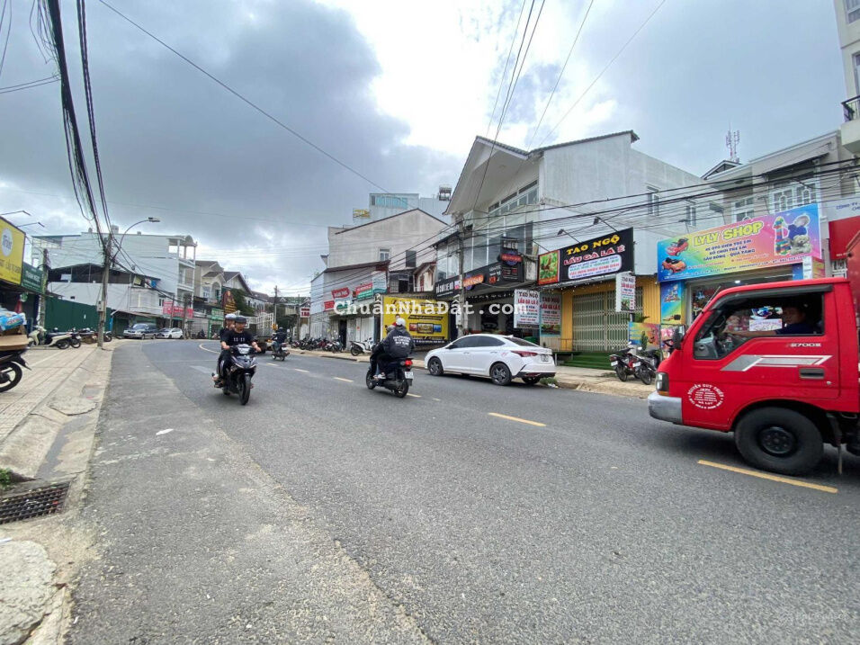 Bán lô đất 140m2 - 14 tỷ mặt tiền đường chính - Nguyễn Công Trứ, P. 2, Đà Lạt