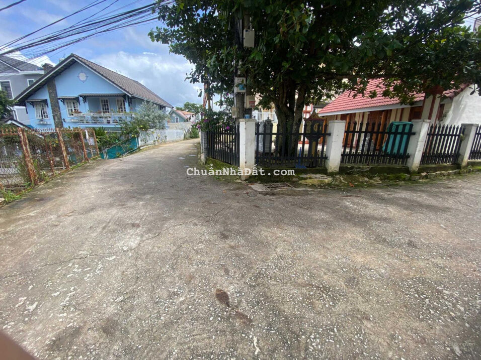 Bán Lô đất 277m2 - 10,2 TỶ VIEW THÀNH PHỐ - Đông Tĩnh (Lý Nam Đế), P.8, Đà Lạt Bán Lô đất 277m2 - 10,2 TỶ VIEW THÀNH PHỐ - Đông Tĩnh (Lý Nam Đế), P.8, Đà Lạt