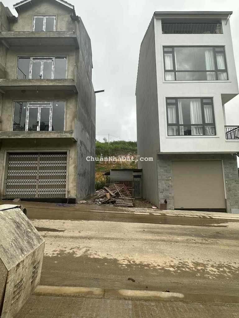 Chủ Cần bán gấp đất sổ riêng xây dựng liên kế 4.25