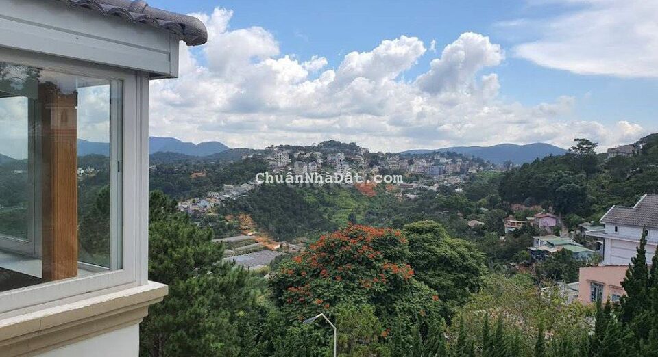 BÁN ĐẤT MẶT TIỀN ĐƯỜNG LÊ VĂN TÁM - TẶNG GPXD