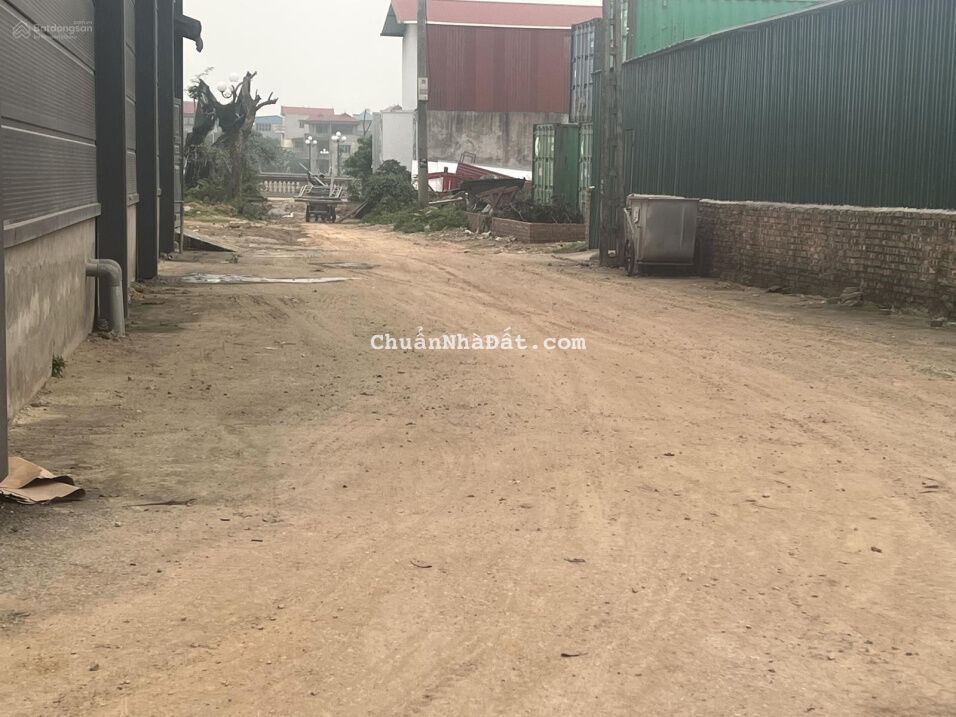 Bán đất đấu giá gần hồ điều hoà sông kè đường Quốc Lộ 3