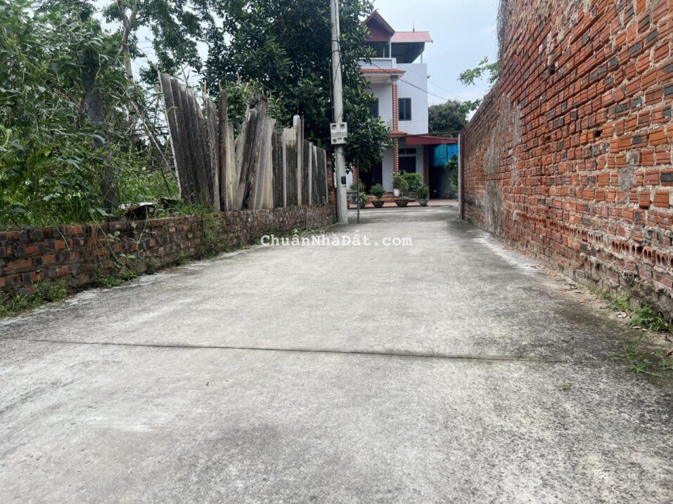 Chính chủ cần bán 95m2 đất Nguyên Khê, Đông Anh, Hà Nội. Đường ô tô vào tận đất. MT 4.5m hậu 4.5m