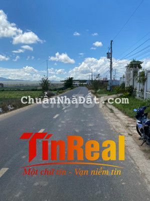 TÌM ĐÂU HƠN 2 SÀO ĐẤT 2 MT SẴN THỔ NGAY TT THỊ TRẤN HUYỆN ĐƠN DƯƠNG. TÌM ĐÂU HƠN 2 SÀO ĐẤT 2 MT SẴN THỔ NGAY TT THỊ TRẤN HUYỆN ĐƠN DƯƠNG.