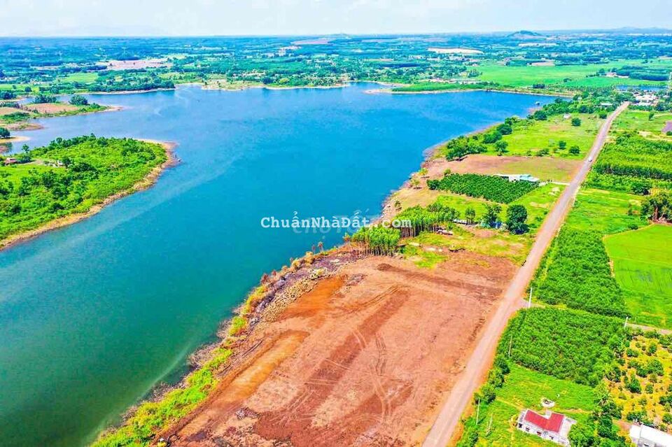 1000m2 thổ cư mặt hồ, mặt tiền đường nhựa