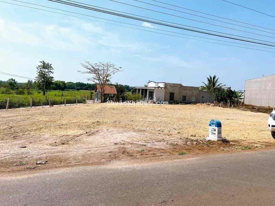 NGỘP XẢ GẤP 1042M2 LÔ GÓC 30x35M LONG TÂN - ĐẤT ĐỎ CHỈ 2TY500 NGỘP XẢ GẤP 1042M2 LÔ GÓC 30x35M LONG TÂN - ĐẤT ĐỎ CHỈ 2TY500