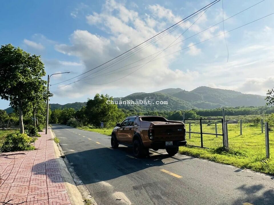 BÁN ĐẤT MT NHỰA LONG MỸ ĐẤT ĐỎ BRVT 1102M NGANG 12 X97 THỔ CƯ 100M