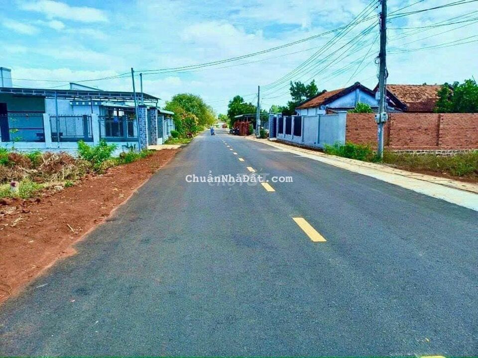 BÁN ĐẤT MẶT TIỀN ĐƯỜNG PHẠM VĂN HY TT ĐẤT ĐỎ BRVT 5X25 TC 60M CHỈ 1TY1