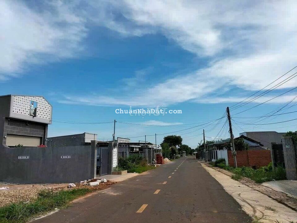 BÁN ĐẤT MẶT TIỀN ĐƯỜNG PHẠM VĂN HY TT ĐẤT ĐỎ BRVT 5X25 TC 60M CHỈ 1TY1